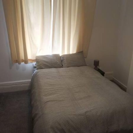 Ensuite Double-Bed Бёрнли Экстерьер фото